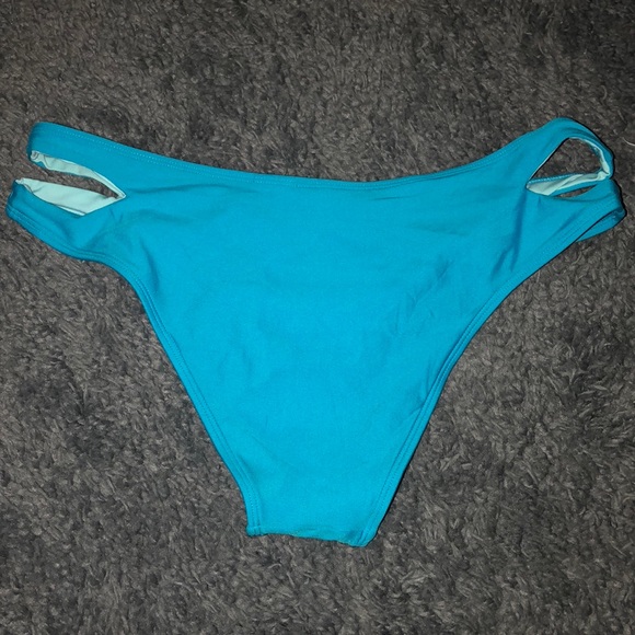 Bikini bottoms - Picture 2 of 2